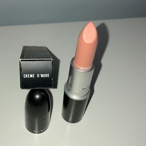 MAC Cosmetics Creme D’Nude Lipstick